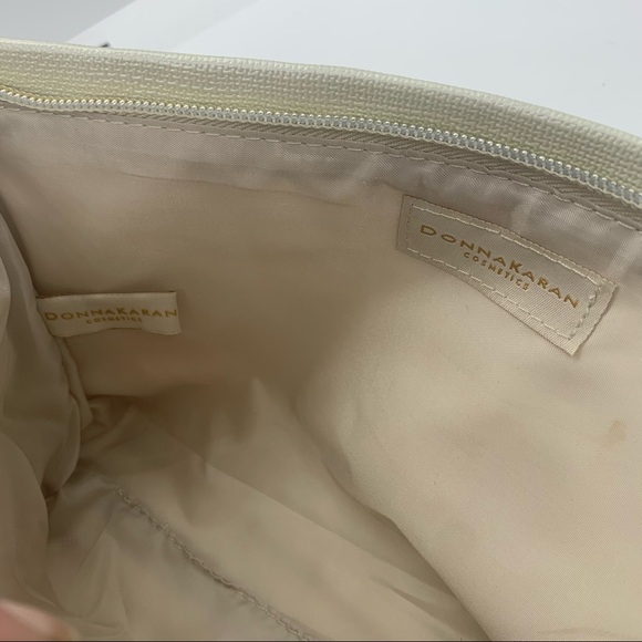 Cosmetic bag - Picture 3 of 4